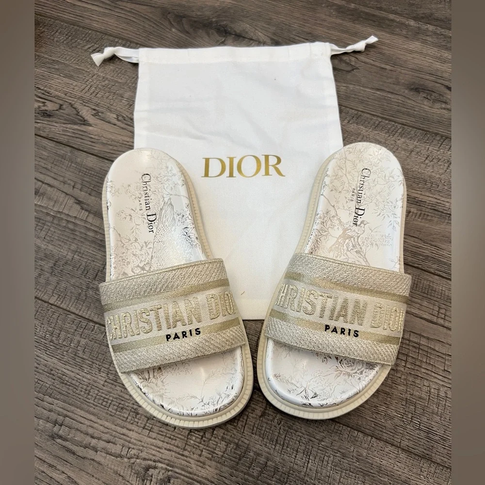 Dior Dway Ivory/ gold Slipper - Picture 2 of 9